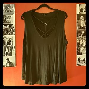Soft Black Webbed Plus Tank